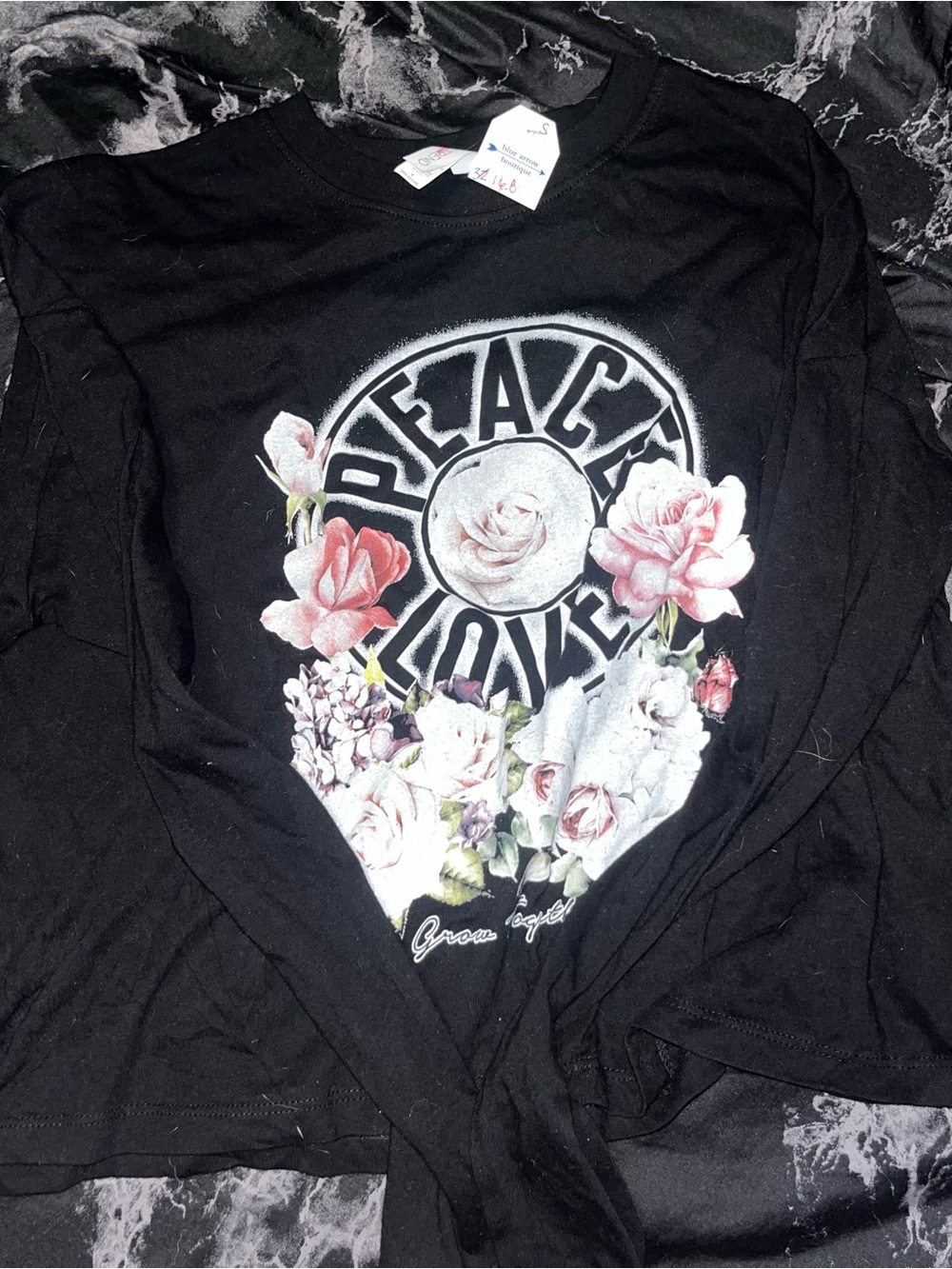 Black 'Peace & Love' Floral Graphic Long Sleeve crop Tee size small nwt